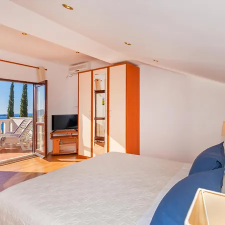 Dalmare Sea View With Huge Balcony * Mlini