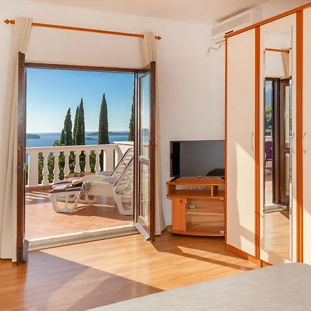 Dalmare Sea View With Huge Balcony Apartment Mlini