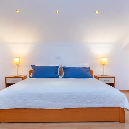 Dalmare Sea View With Huge Balcony Apartment *