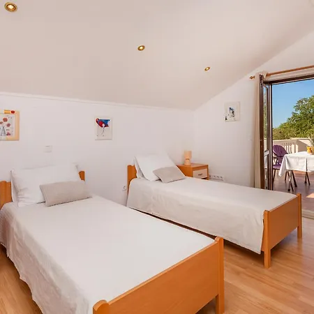 Dalmare Sea View With Huge Balcony Mlini