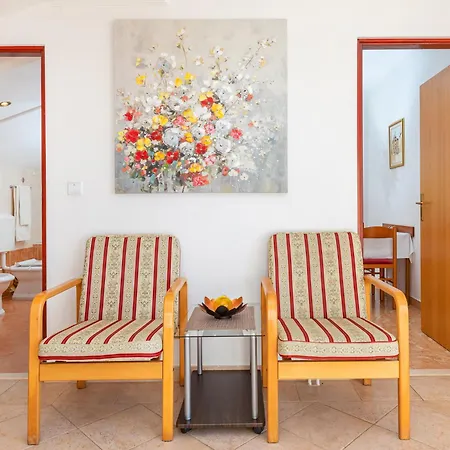 Dalmare Sea View With Huge Balcony Apartment